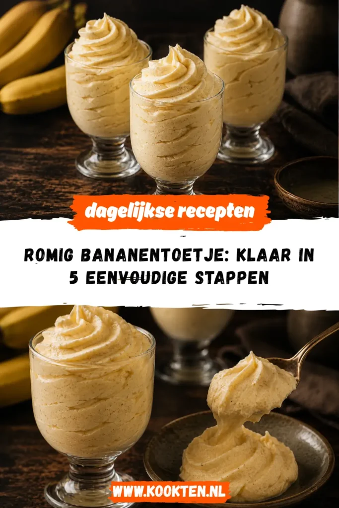 Romig bananentoetje in vier glazen met plakjes banaan