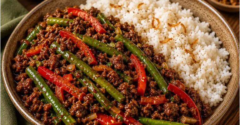 INDONESISCH GEHAKT MET SPERZIEBONEN EN RIJST met paprika en ketjap